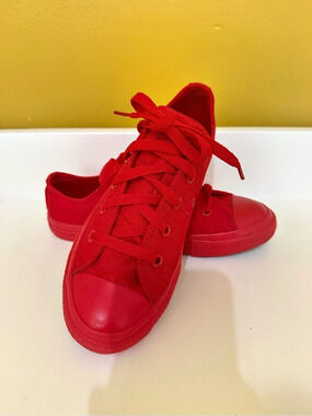 Converse Chuck Taylor All Star Red Sneakers US 4